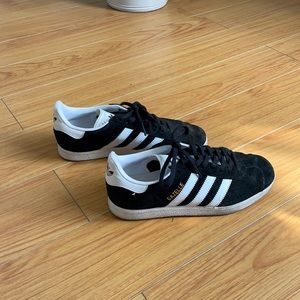 Adidas Gazelle Sneaker Size 5